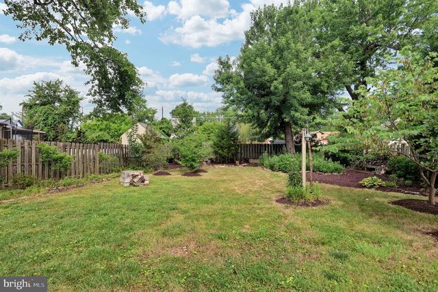 8702 50TH PL, College Park, MD 20740