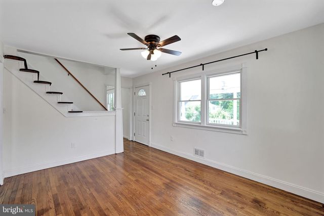 8702 50TH PL, College Park, MD 20740