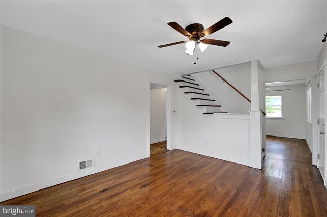 8702 50TH PL, College Park, MD 20740
