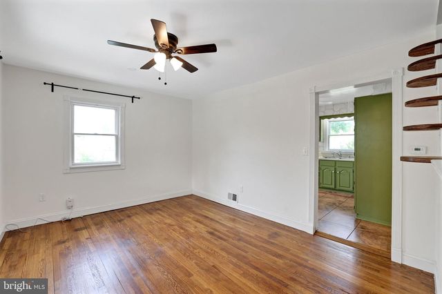 8702 50TH PL, College Park, MD 20740