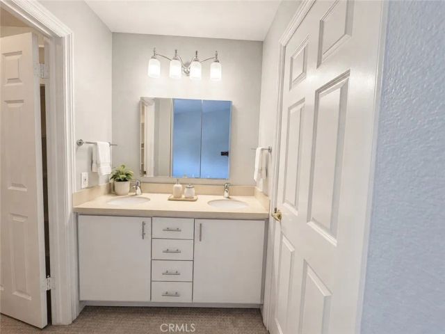 13 Ashbrook, Irvine, CA 92604
