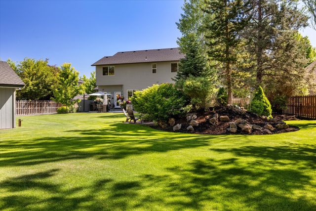 351 SE Soft Tail Loop, Bend, OR 97702
