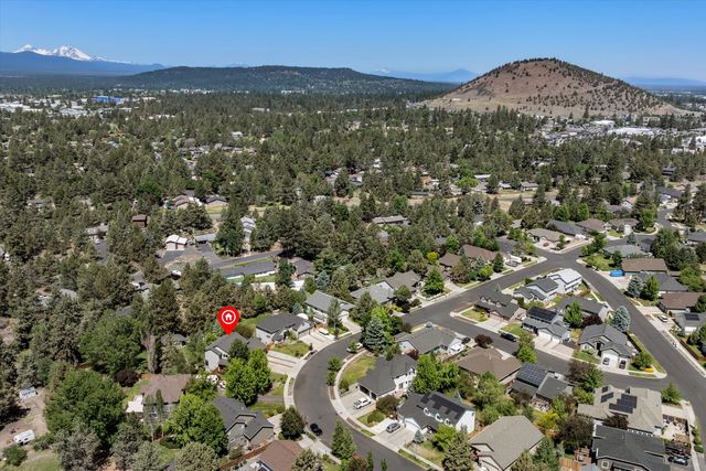 351 SE Soft Tail Loop, Bend, OR 97702