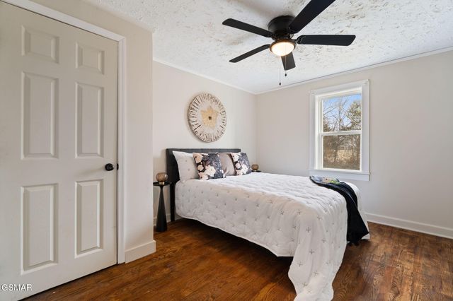 6617 Washington Pike, Knoxville, TN 37918