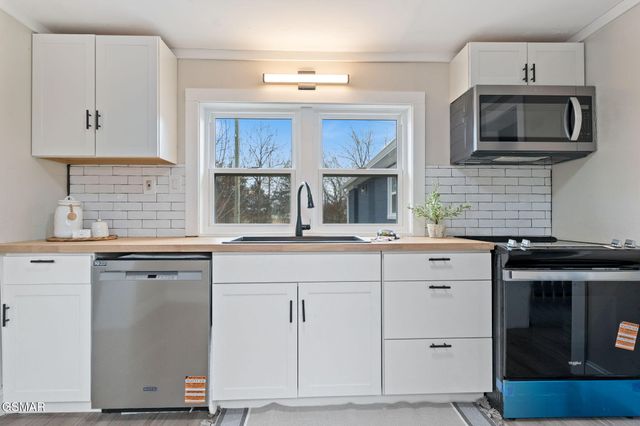 6617 Washington Pike, Knoxville, TN 37918