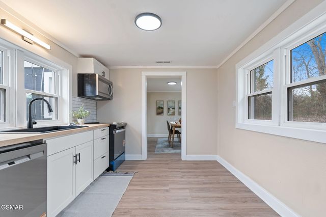 6617 Washington Pike, Knoxville, TN 37918