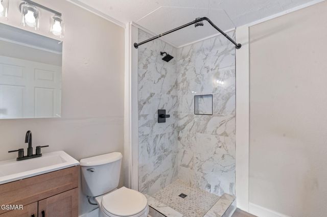 6617 Washington Pike, Knoxville, TN 37918