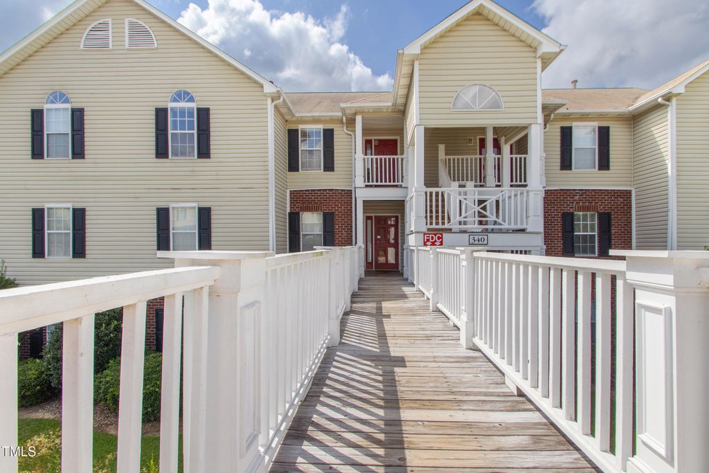 340 Bubble Creek Court 11, Fayetteville, NC 28311
