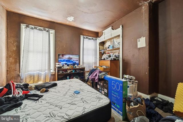 1505 W OAKDALE ST, Philadelphia, PA 19132