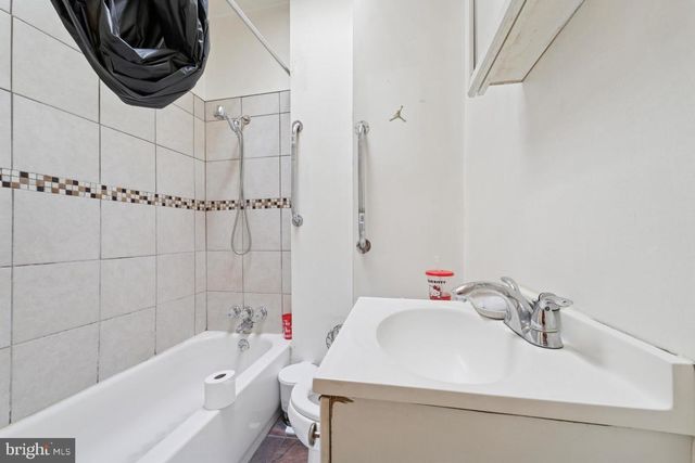 1505 W OAKDALE ST, Philadelphia, PA 19132