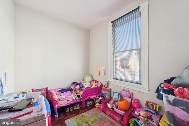 1505 W OAKDALE ST, Philadelphia, PA 19132