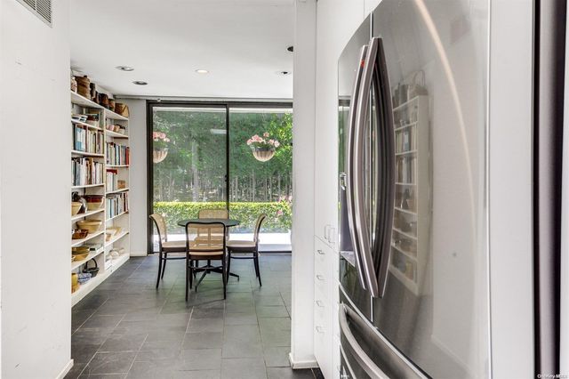 2 Old Orchard Lane, East Hampton, NY 11937