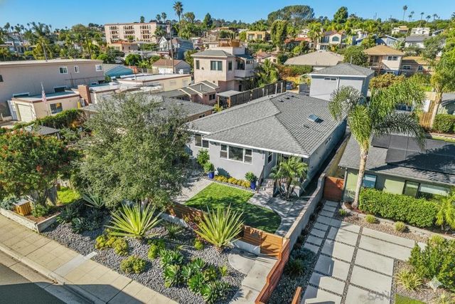 2152 Emerald St, San Diego, CA 92109