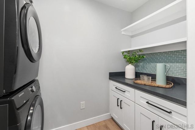 2152 Emerald St, San Diego, CA 92109