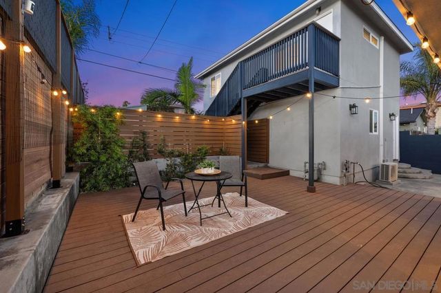 2152 Emerald St, San Diego, CA 92109