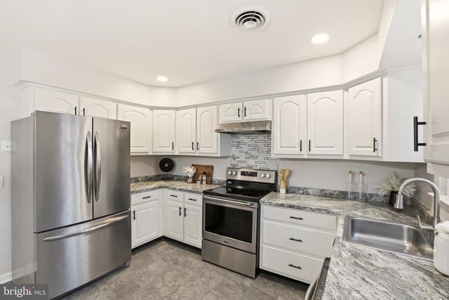 23-B PORTSMOUTH ST SEC 55, Whiting, NJ 08759