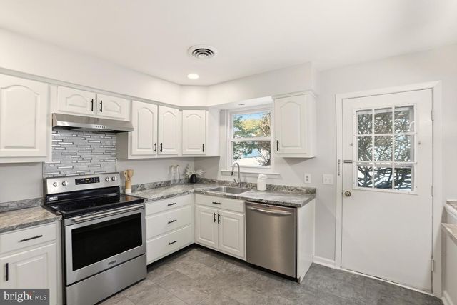 23-B PORTSMOUTH ST SEC 55, Whiting, NJ 08759