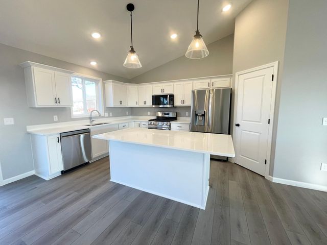 19931 Ely Avenue N, Forest Lake, MN 55025