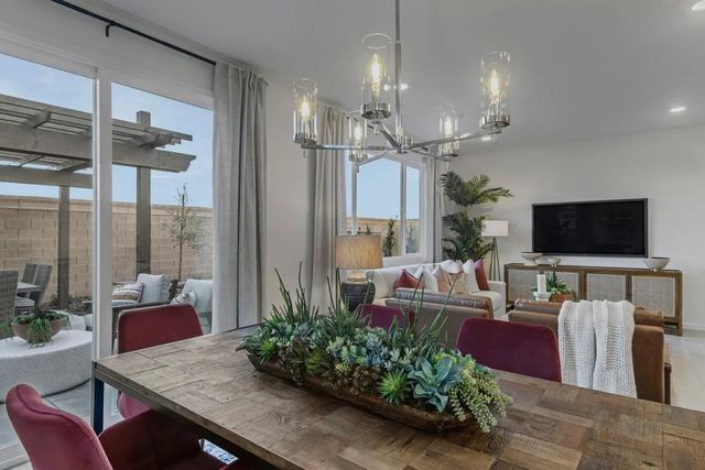 10424 Allman Dr, Stockton, CA 95212