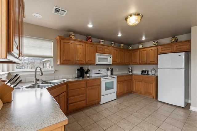 101 Fox RUN, Centerton, AR 72719