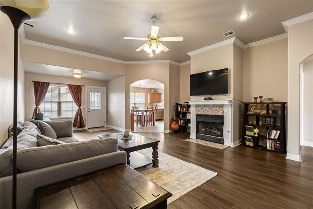 101 Fox RUN, Centerton, AR 72719