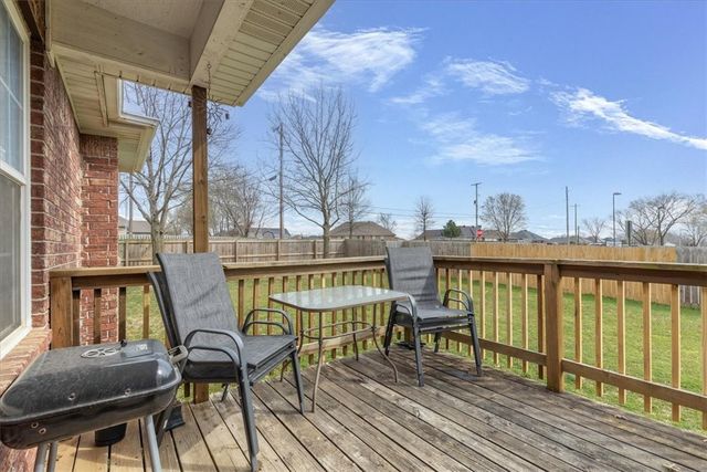 101 Fox RUN, Centerton, AR 72719