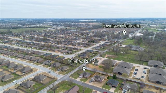 101 Fox RUN, Centerton, AR 72719
