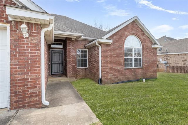 101 Fox RUN, Centerton, AR 72719