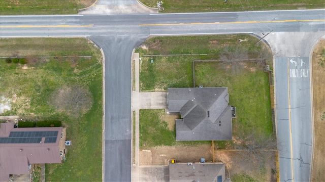 101 Fox RUN, Centerton, AR 72719