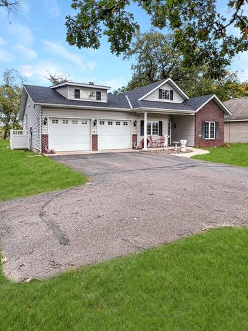 108 Goldfinch Lane, Clearwater, MN 55320