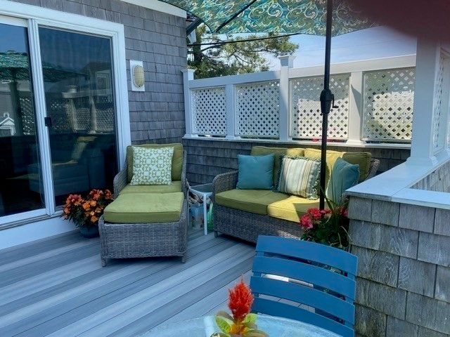 175 Beach Ave 1, Hull, MA 02045
