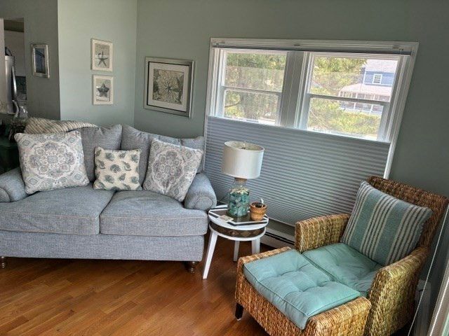 175 Beach Ave 1, Hull, MA 02045