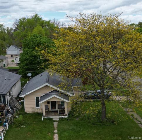 3202 Herrick Street, Flint, MI 48503