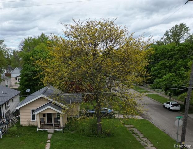 3202 Herrick Street, Flint, MI 48503