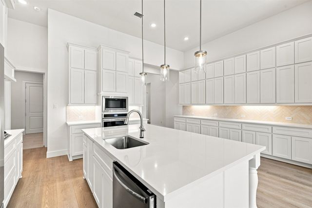 15264 Heartland Drive, Frisco, TX 75035