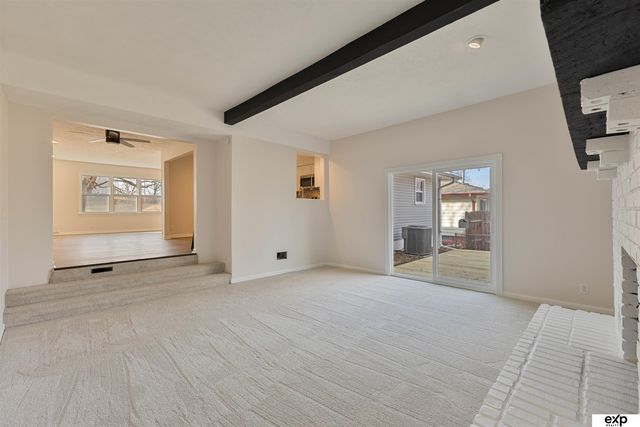 5041 S 93rd Street, Omaha, NE 68127