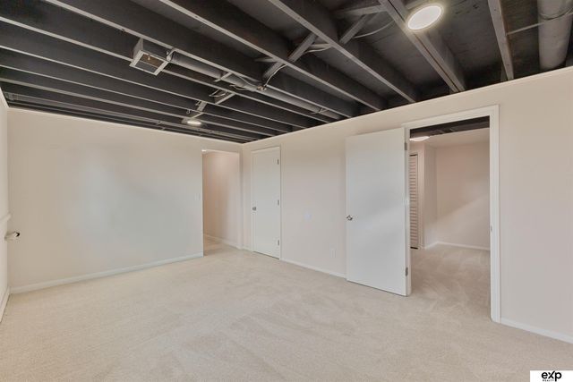 5041 S 93rd Street, Omaha, NE 68127