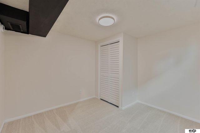 5041 S 93rd Street, Omaha, NE 68127