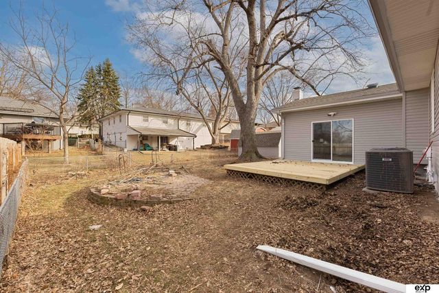 5041 S 93rd Street, Omaha, NE 68127
