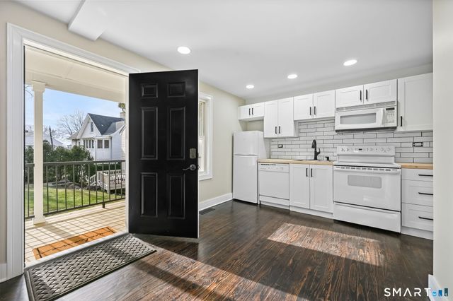 2 Sherman Avenue Cottage, Greenwich, CT 06830