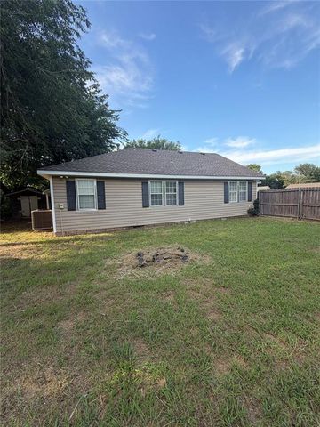 400 N 6th Street, Noble, OK 73068