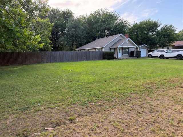 400 N 6th Street, Noble, OK 73068