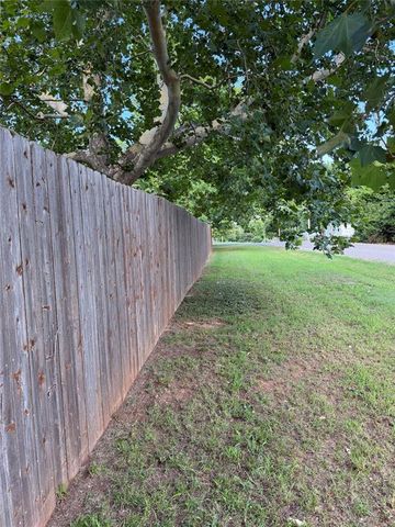 400 N 6th Street, Noble, OK 73068