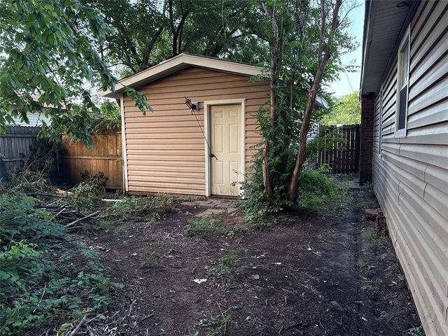 400 N 6th Street, Noble, OK 73068