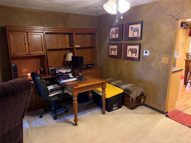 400 N 6th Street, Noble, OK 73068