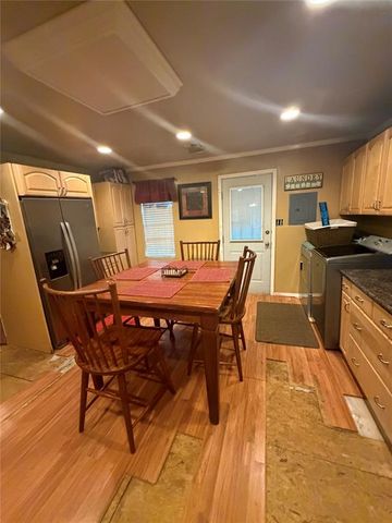 400 N 6th Street, Noble, OK 73068