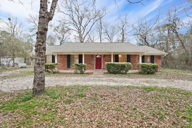 105 Navajo Street, Conroe, TX 77316