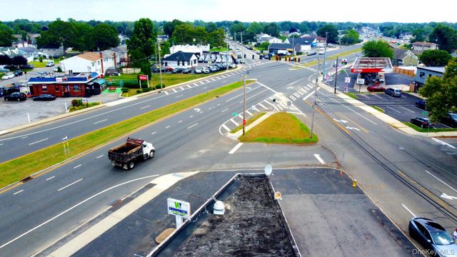 900 Route 109, Lindenhurst, NY 11757