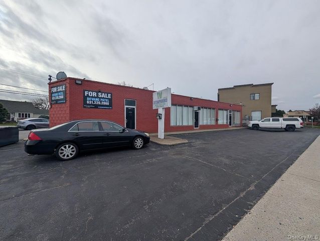 900 Route 109, Lindenhurst, NY 11757