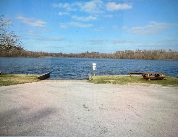359 Dogwood, Onalaska, TX 77360